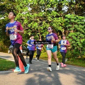 Runner Photo 8023063