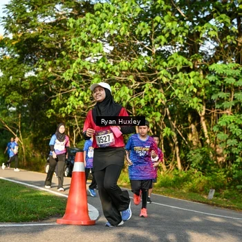 Runner Photo 8023112