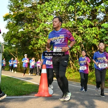 Runner Photo 8023146
