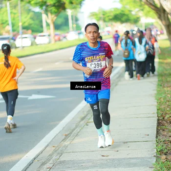 Runner Photo 8023187