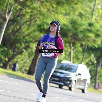 Runner Photo 8023241