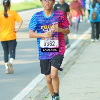 Runner Photo 8023250