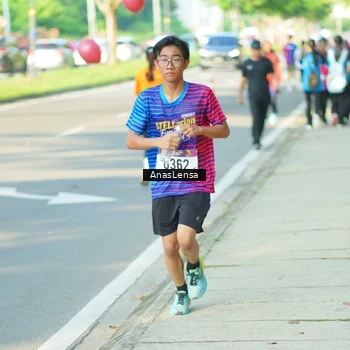 Runner Photo 8023258