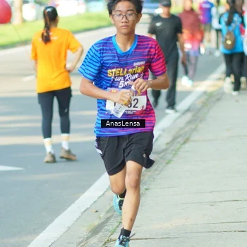 Runner Photo 8023259