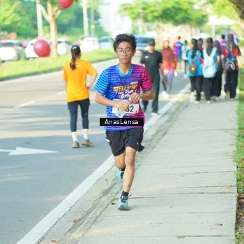 Runner Photo 8023260