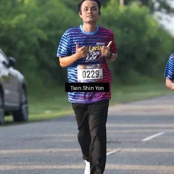 Runner Photo 8023303