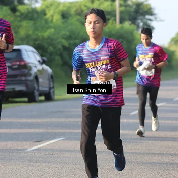 Runner Photo 8023333