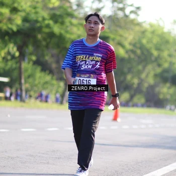 Runner Photo 8023345