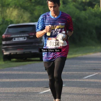 Runner Photo 8023400