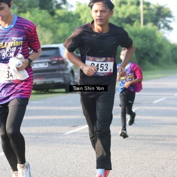 Runner Photo 8023404