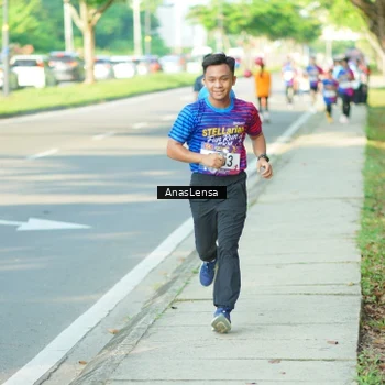 Runner Photo 8023431