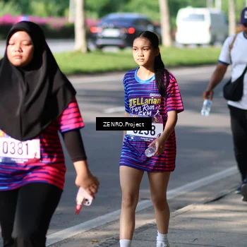 Runner Photo 8023481