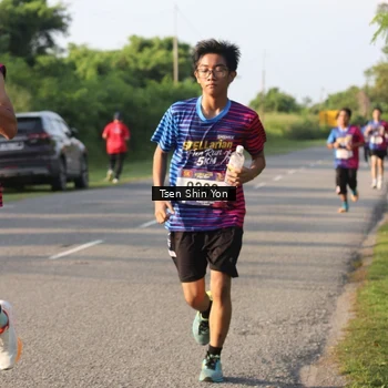 Runner Photo 8023591
