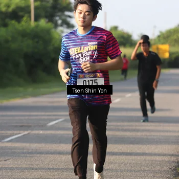 Runner Photo 8023737
