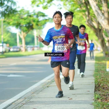 Runner Photo 8023795