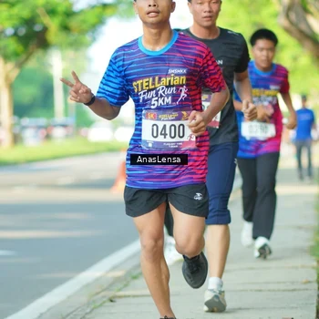 Runner Photo 8023796