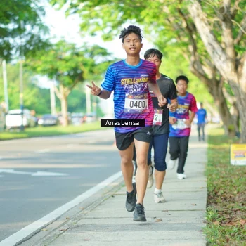 Runner Photo 8023798