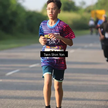 Runner Photo 8023809