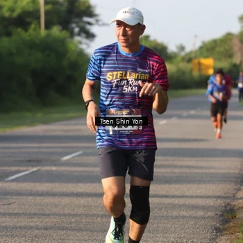 Runner Photo 8023944