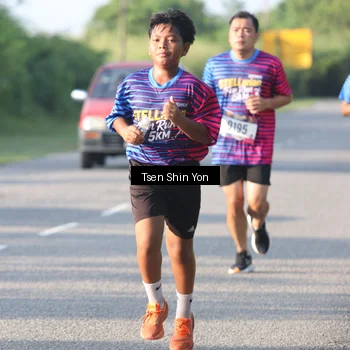 Runner Photo 8023948
