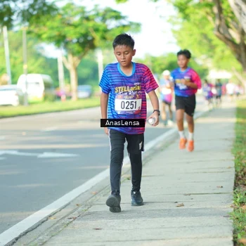 Runner Photo 8023974
