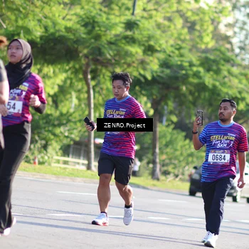 Runner Photo 8024003