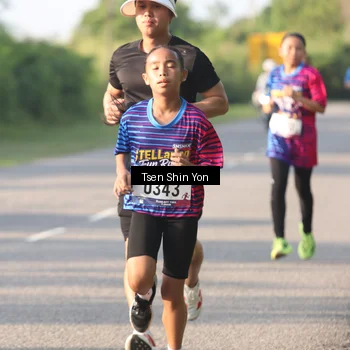 Runner Photo 8024010