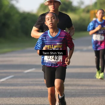 Runner Photo 8024011