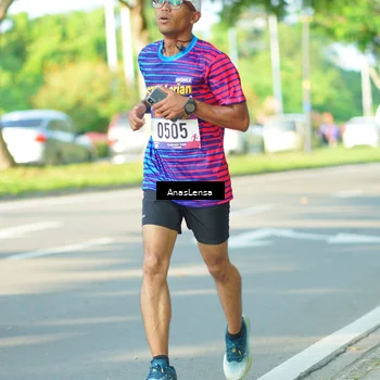 Runner Photo 8024035