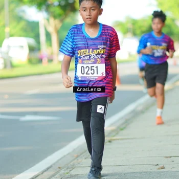 Runner Photo 8024041