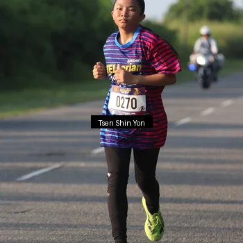 Runner Photo 8024042