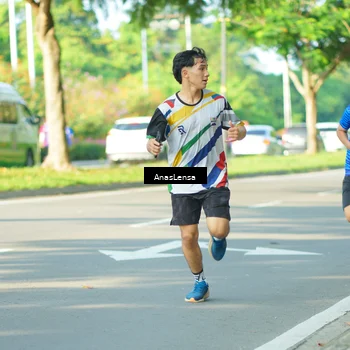 Runner Photo 8024050