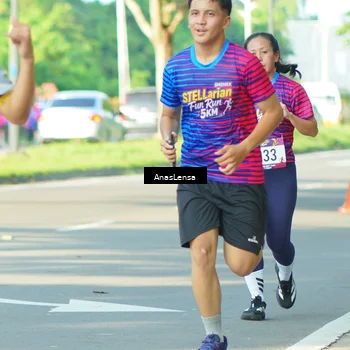 Runner Photo 8024053