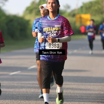 Runner Photo 8024054