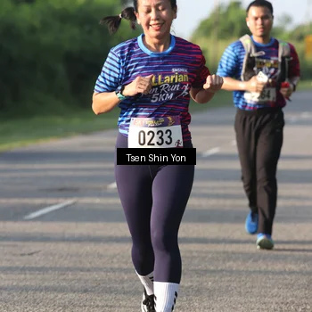 Runner Photo 8024072
