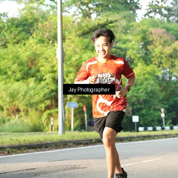 Runner Photo 8024087