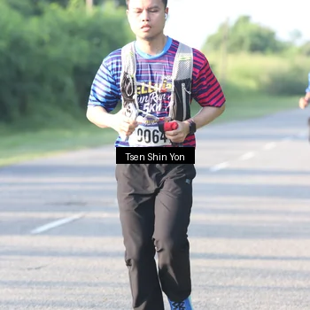 Runner Photo 8024099