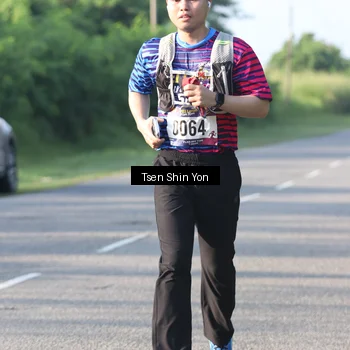 Runner Photo 8024101