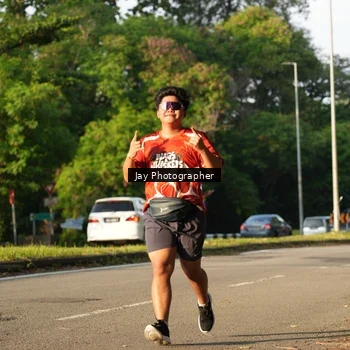 Runner Photo 8024111