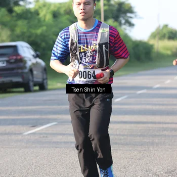 Runner Photo 8024112