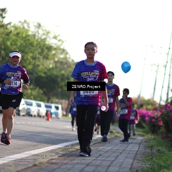 Runner Photo 8024137