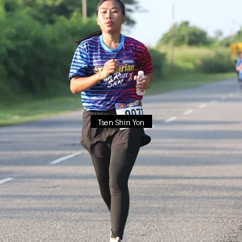 Runner Photo 8024140