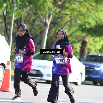 Runner Photo 8024142