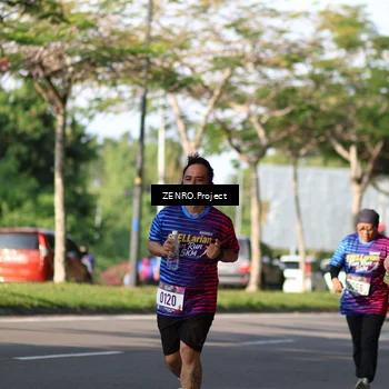 Runner Photo 8024158