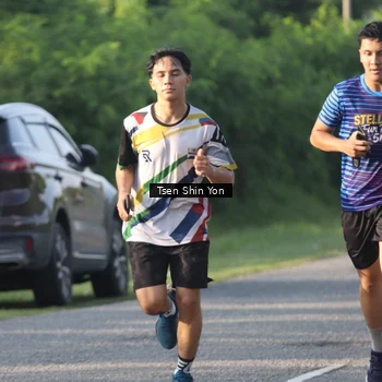 Runner Photo 8024183