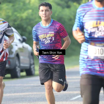 Runner Photo 8024191