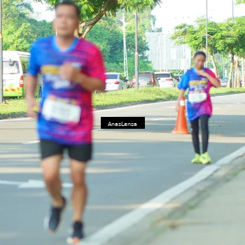 Runner Photo 8024197