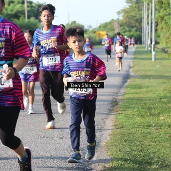 Runner Photo 8024216