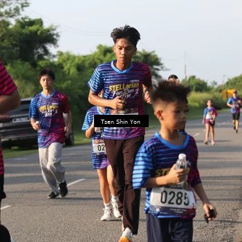 Runner Photo 8024236