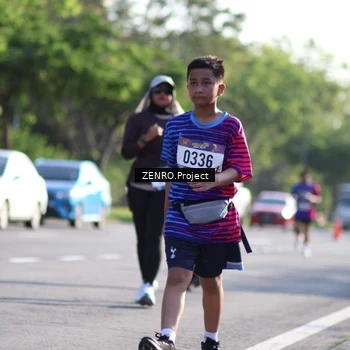 Runner Photo 8024246